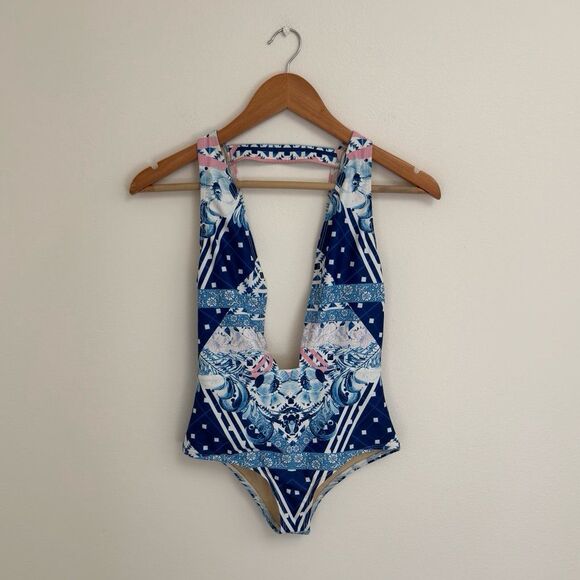 NWOT Paper Sails Deep V Croatia One-Piece Size Small - Picture 6 of 10